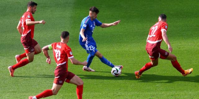 【欧洲杯】卫冕冠军意大利0比2瑞士，巴尔加斯传射