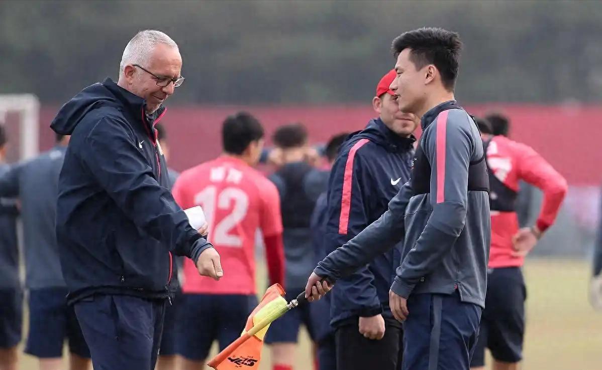 333体育|电竞-官方网站-足协公开选男足主帅，60岁以下皆可，要求太随意，高洪波呼声最高